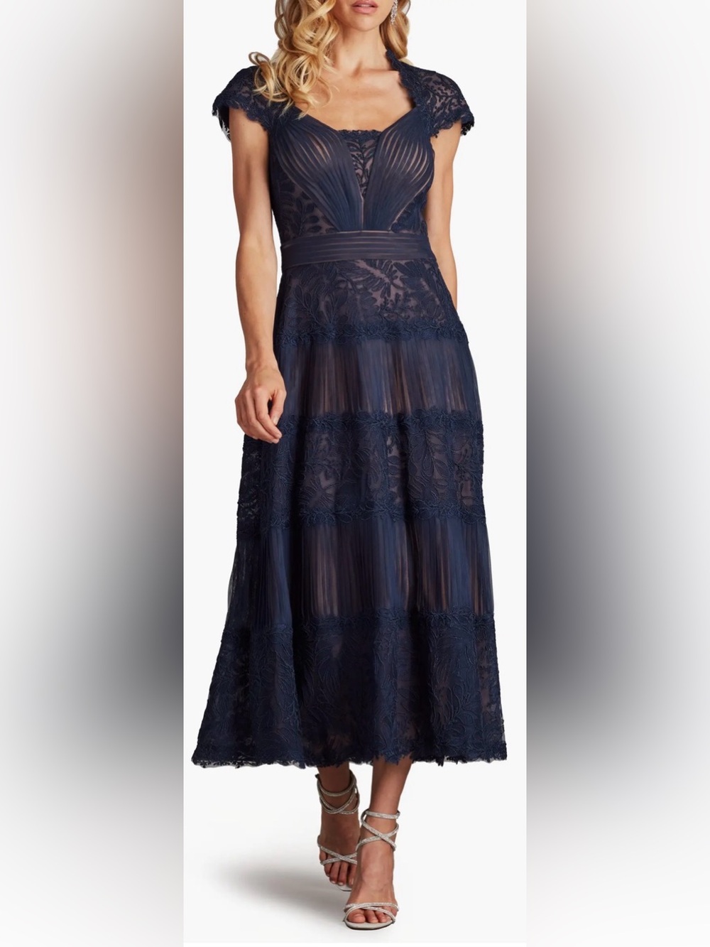 NEW Tadashi Shoji Pintuck Pleat Embroidery Detail Cocktail Midi navy nude Dress - Picture 3 of 11